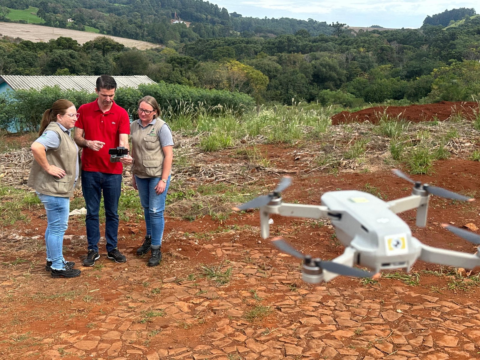 Secretaria Municipal de Saúde de Virmond conta com reforço aéreo no combate ao mosquito aedes aegypti